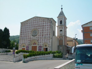 Kościół z zewnątrz
